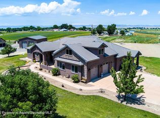 1306 Gold Lake Dr, Loma, CO 81524
