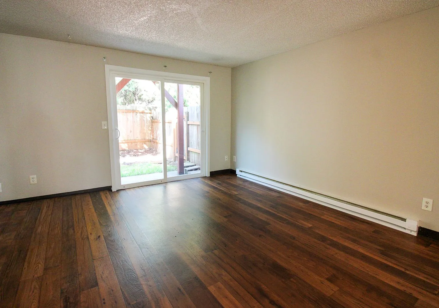 Laurieannapts — Photo 4
