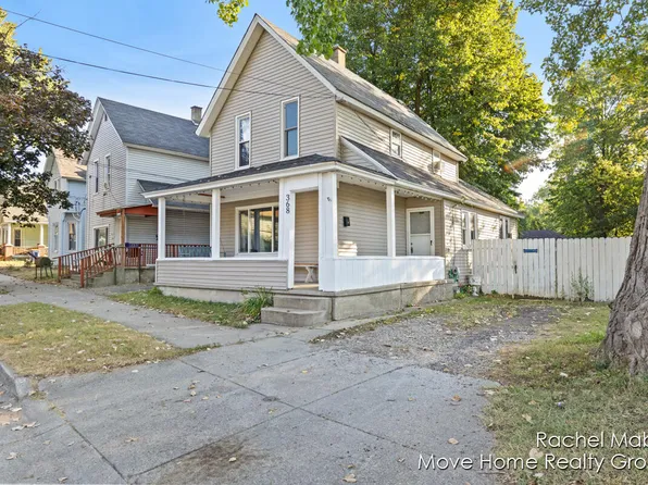 368 Hogadone Ave SW, Grand Rapids, MI 49504