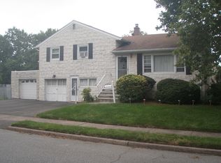 96 Greglawn Dr, Clifton, NJ 07013