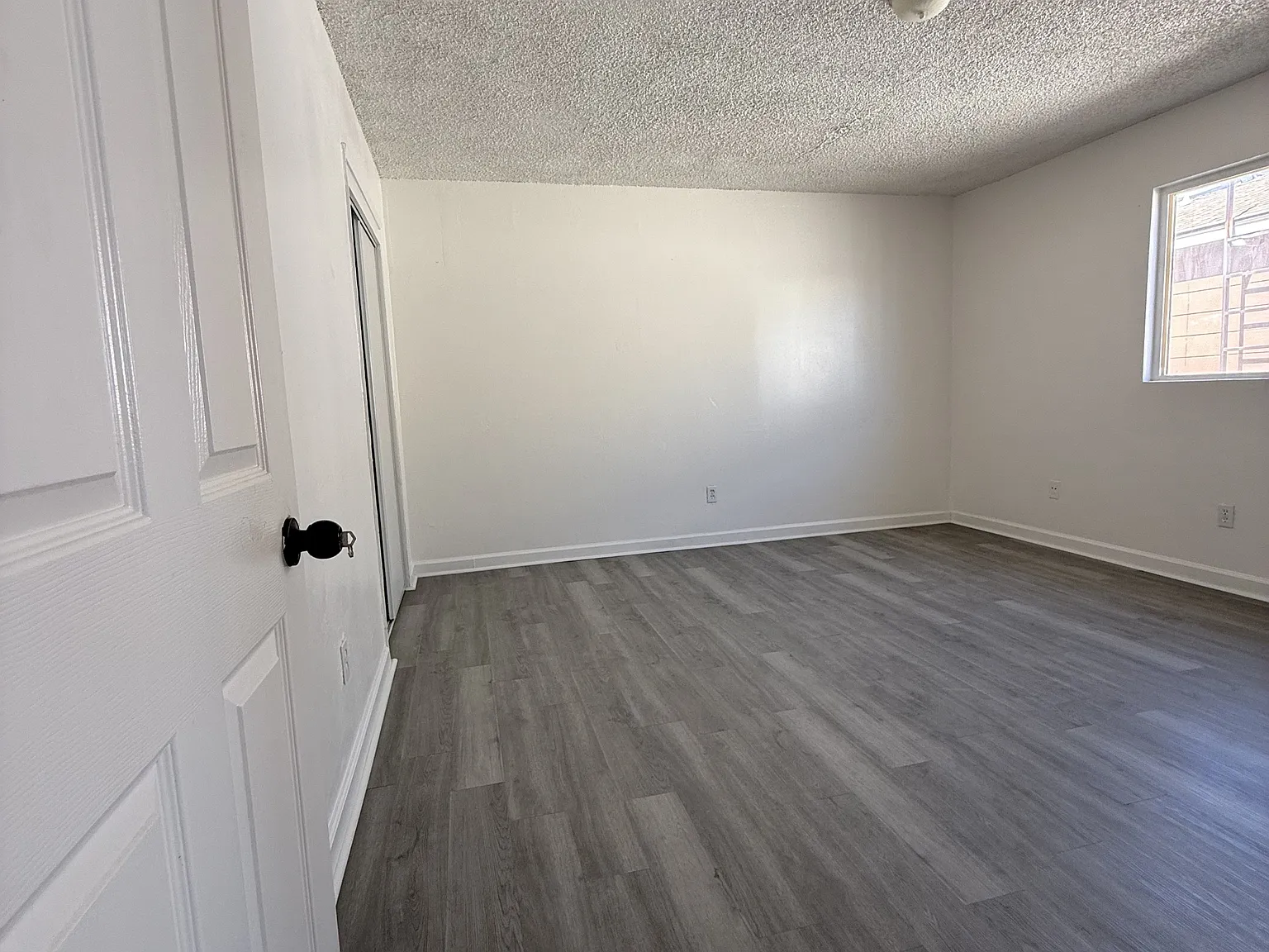 1312 Flower Street - C — Photo 2
