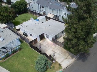 1593 Riverside Pl, Costa Mesa, CA 92627