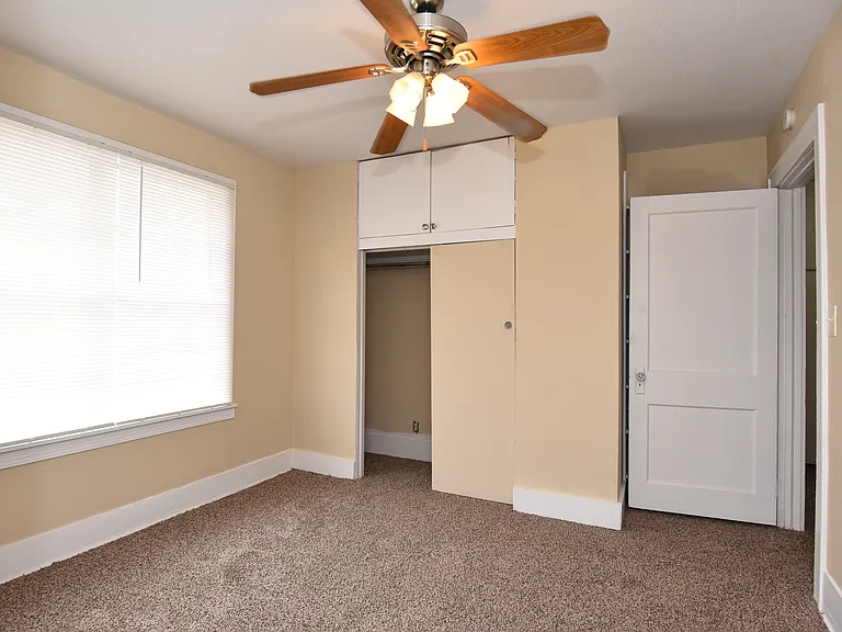 302 E Aquarium Pl — Photo 18