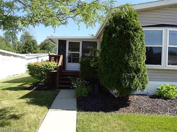 3rd image of 43 Periwinkle Dr #43