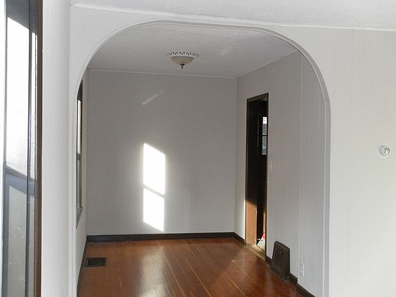 5th image of 342 1st Ave S