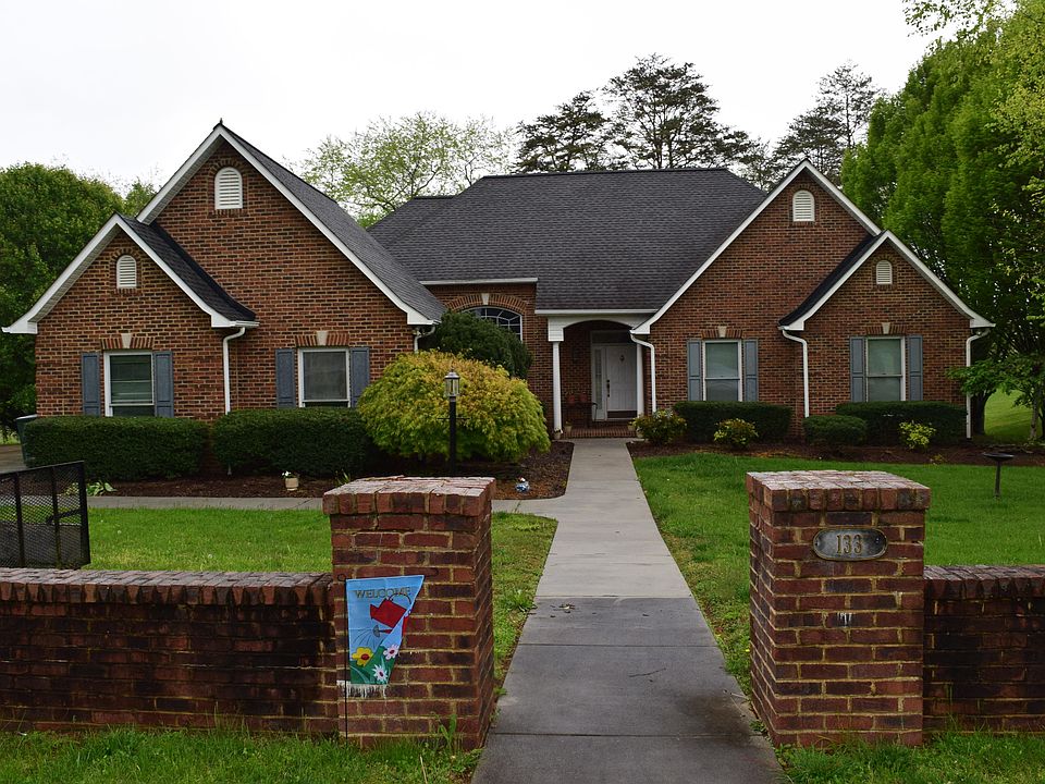 1st image of 133 Wedgewood Cir
