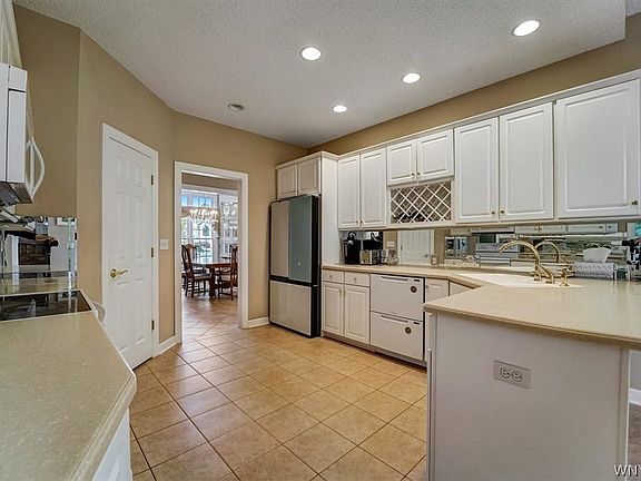 2nd image of 115 Golden Pheasant Dr