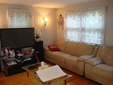 104 Bolton St — Photo 11