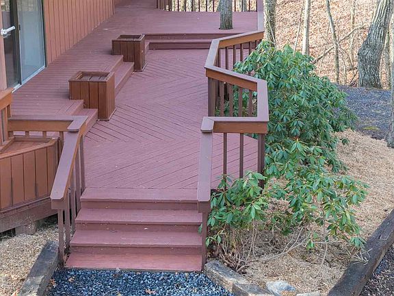 3rd image of 126 Seawright Cir