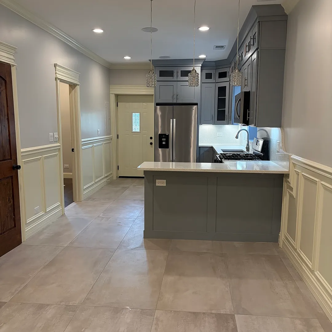 3 bed, 1.5 bath, 20 sqft, $2,100 — Photo 2