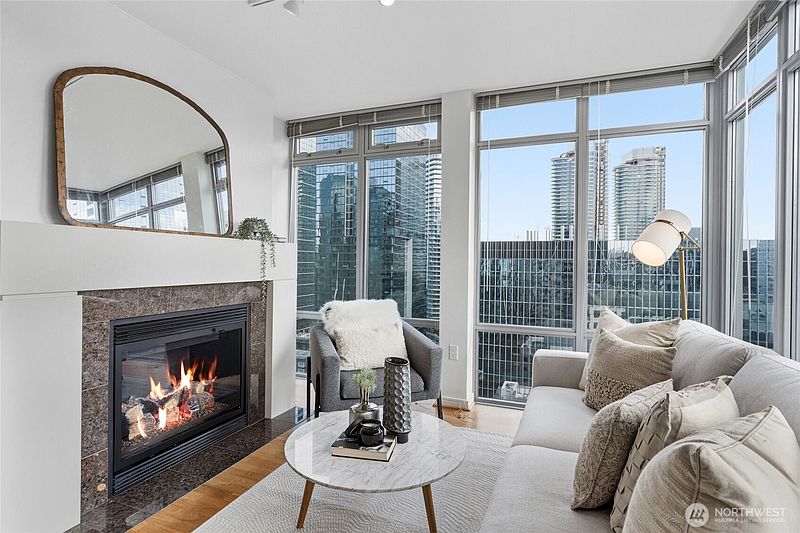 5th image of 819 Virginia Street #2504