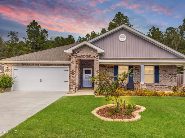 10440 Willow Leaf Dr, Gulfport, MS 39503