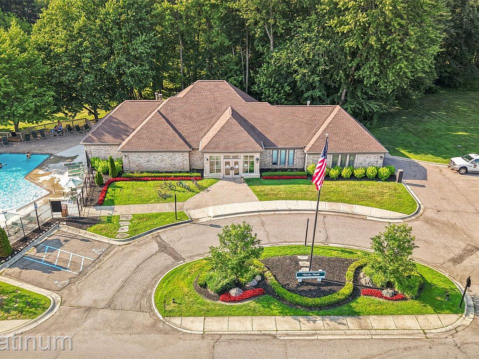 1st image of 49949 Serenity Ln