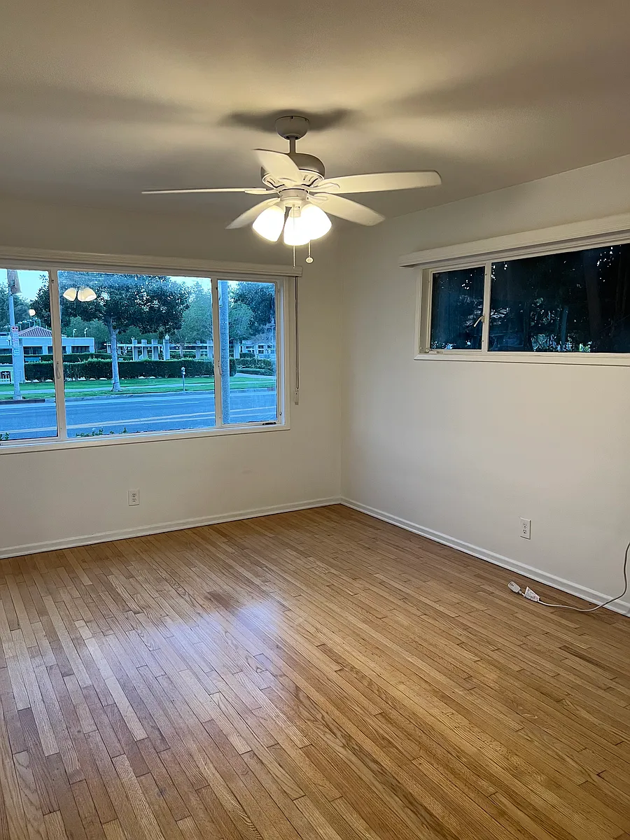 Building Photo - 9675 W Olympic Blvd #1