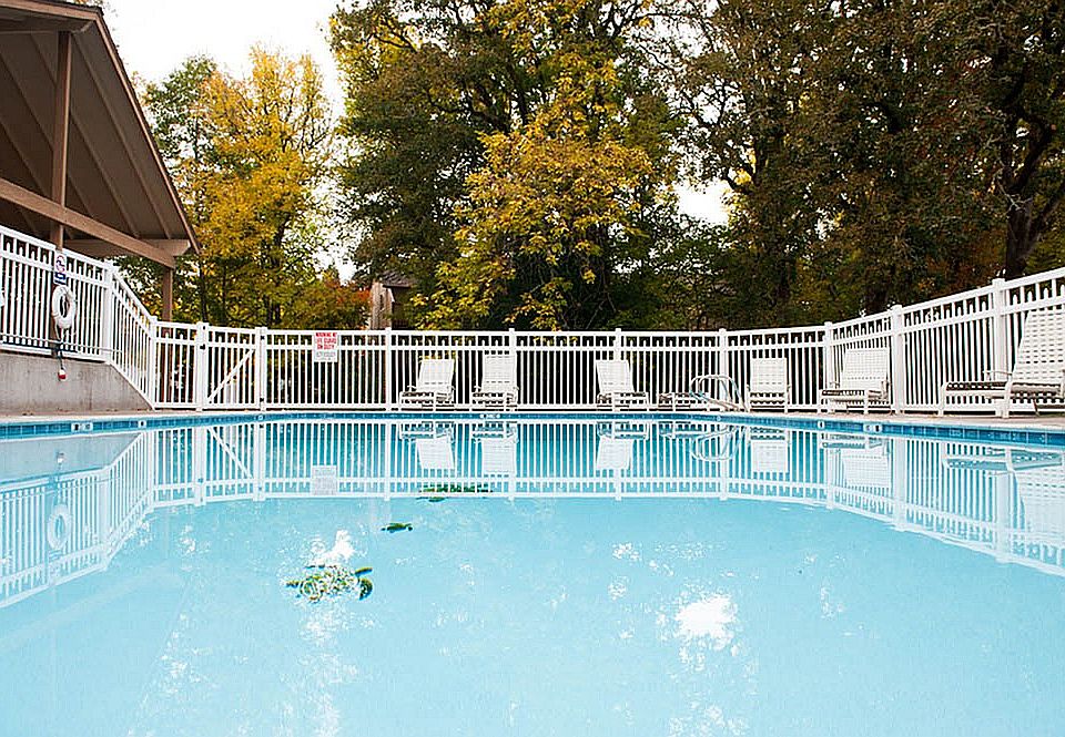 Witham Village Apartments - Corvallis Oregon - Seasonal Pool
