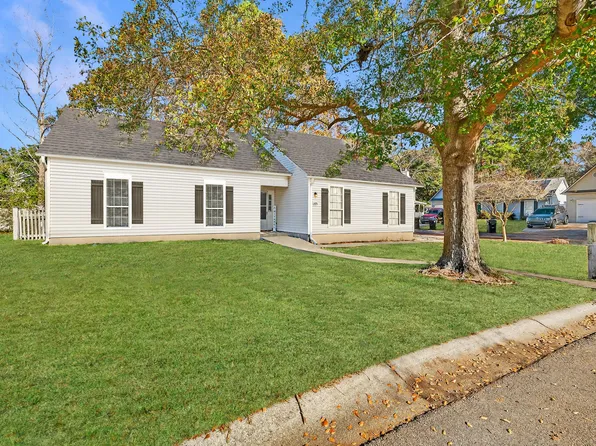 321 Parish Parc Dr, Summerville, SC 29485