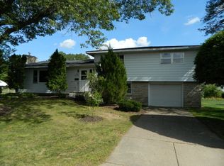 1006 12th St, Mosinee, WI 54455