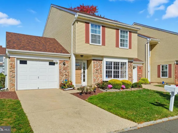 376 A Stirling Dr, Monroe Township, NJ 08831