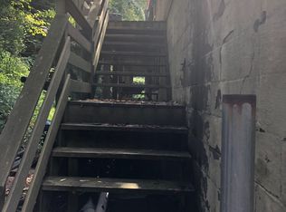 1338 Streets Run Rd, Pittsburgh, PA 15236