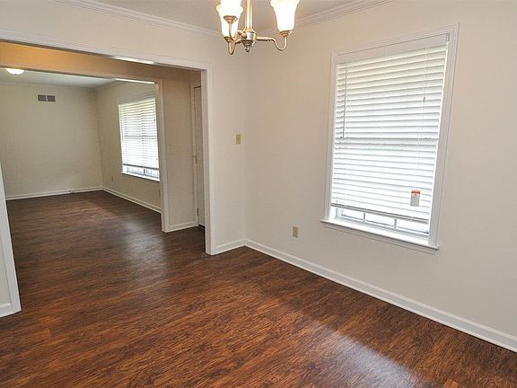 5th image of 5528 North St