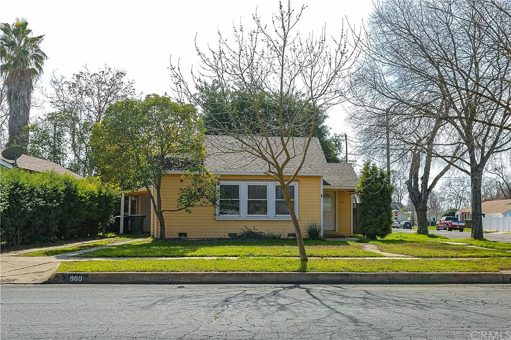 960 W 23rd St photo 1