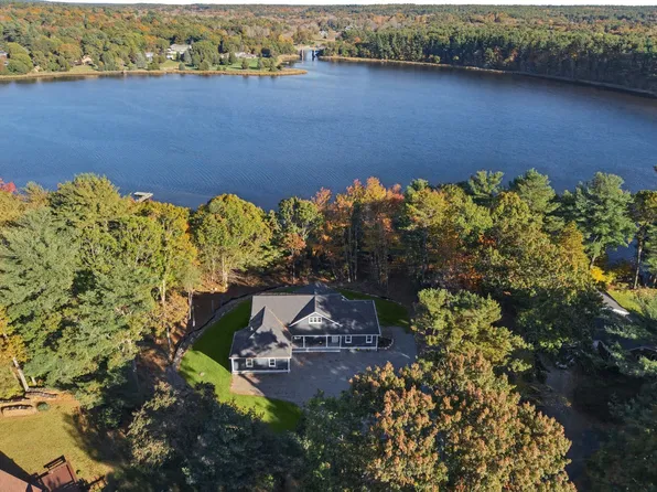 7 Short St, Assonet, MA 02702