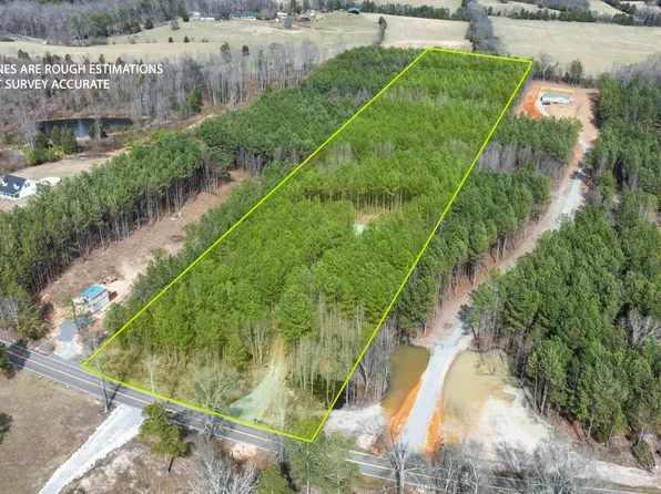 1045 White Flats Rd, Evensville, TN 37332