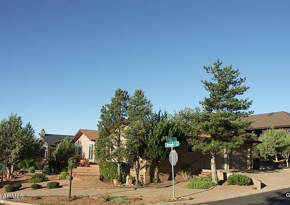 5th image of 206 S Brassie Dr