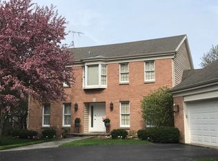 1025 Old Colony Rd, Lake forest, IL 60045