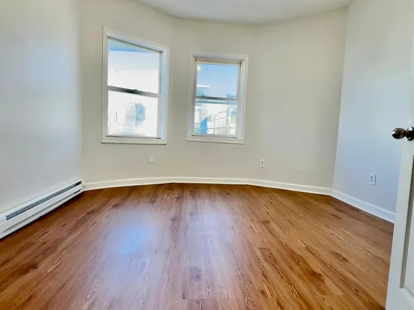 489 S 17th St, Newark, NJ 07103