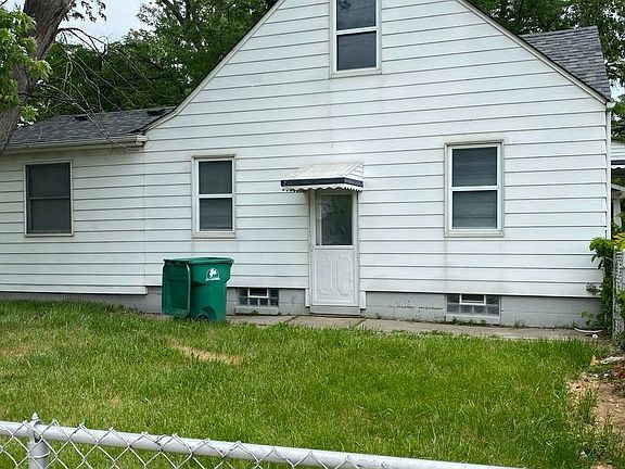 3rd image of 15305 Semrau Ave