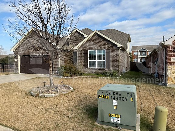3rd image of 2691 Sierra Morado Dr
