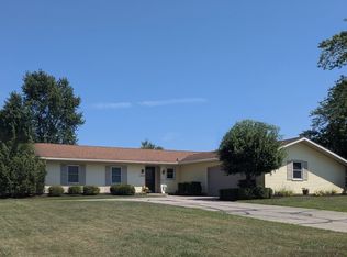 2907 Greenbriar Dr, Fort Wayne, IN 46804