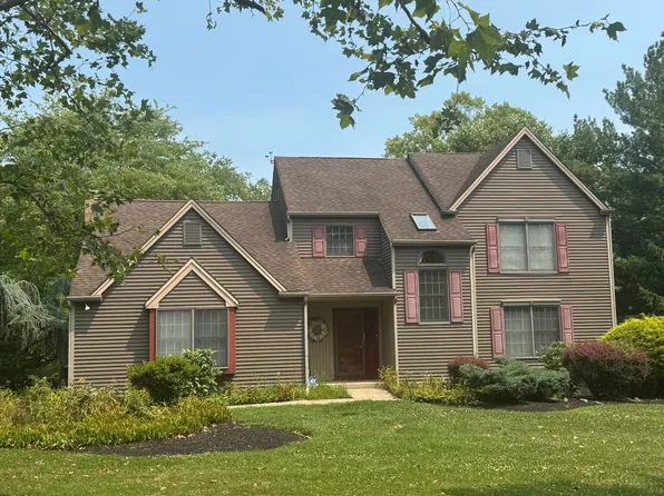 102 Ravenwood Pl, North Wales, PA 19454