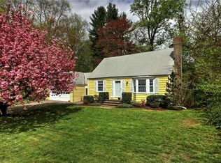 4 Allan Dr, Trumbull, CT 06611