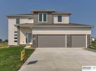 11909 S 112th St, Omaha, NE 68046