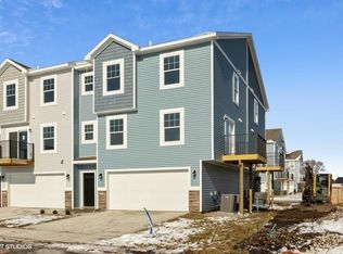 2718 NW Kate Shelley Ln, Ankeny, IA 50023