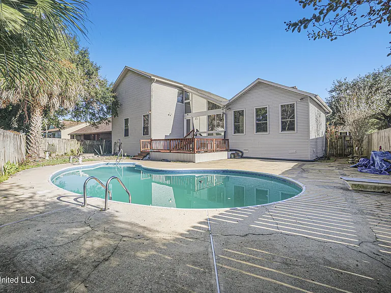 4409 Shadow Wood Cir — Photo 2
