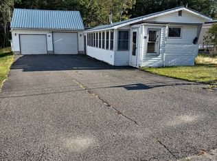 82 Cedar St, Millinocket, ME 04462