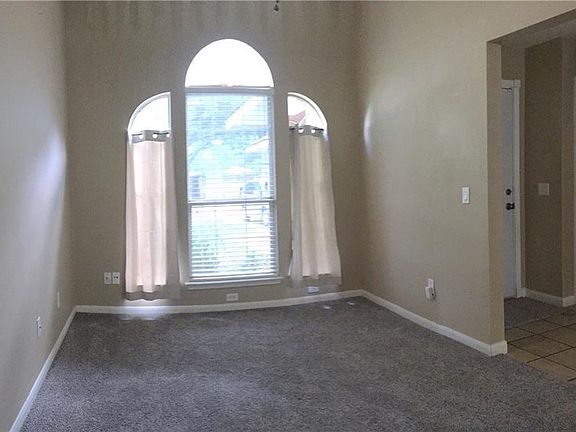 5th image of 2107 E Gann Hill Dr