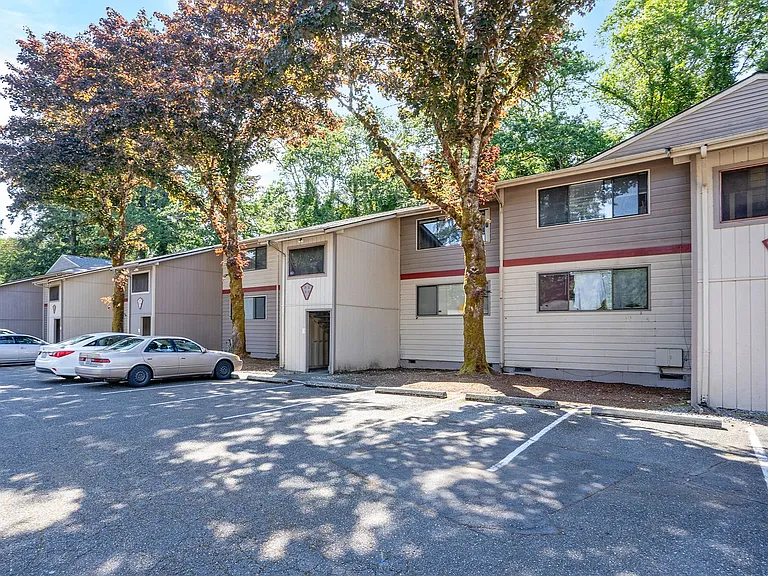 American Lake Townhomes — Photo 21