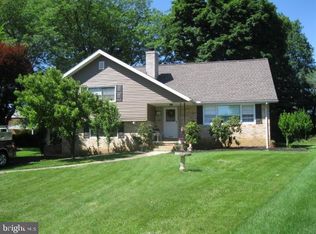 2419 Laurel Rd, Reading, PA 19609