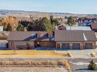 6 Viking Dr, Cody, WY 82414