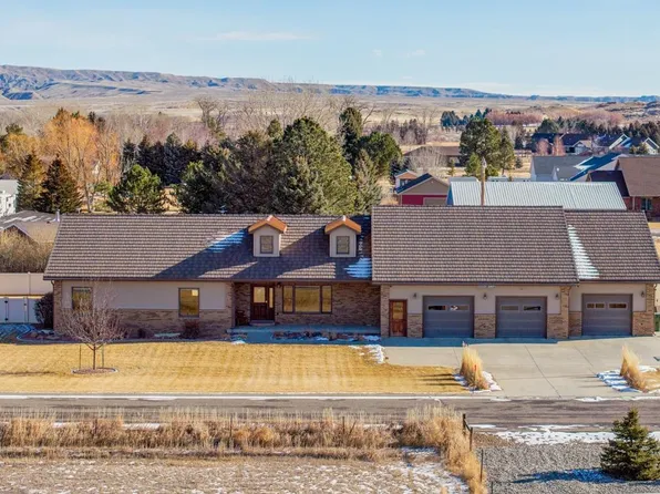 6 Viking Dr, Cody, WY 82414