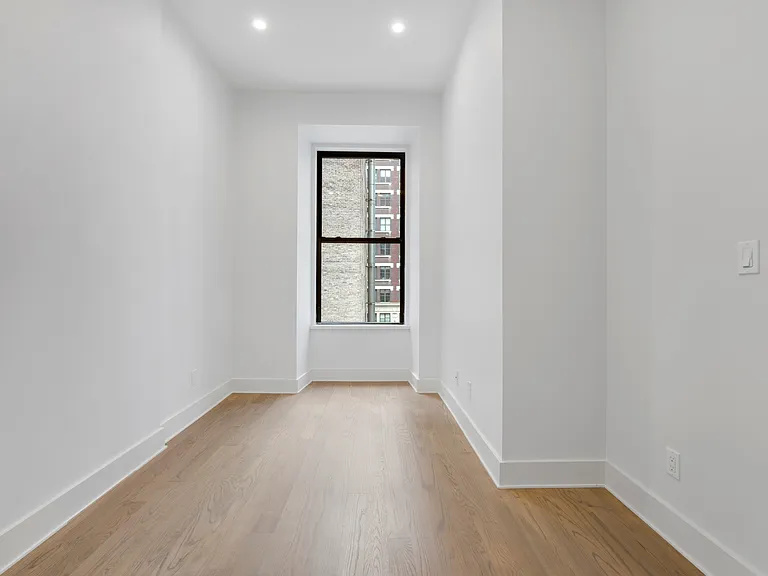 121 Madison Ave #5B — Photo 4