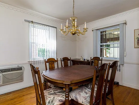 Sold by Keller Williams Realty Landmark | media 8