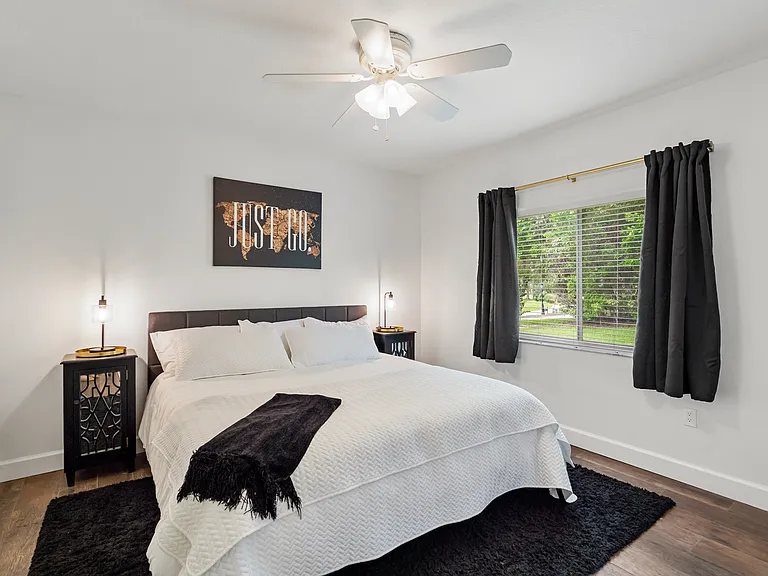 12649 Oak Hollow Ct — Photo 39