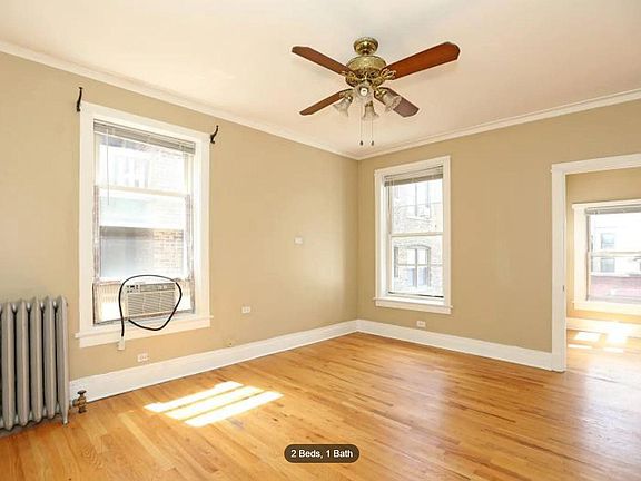 3rd image of 4450 N Ashland Ave #2