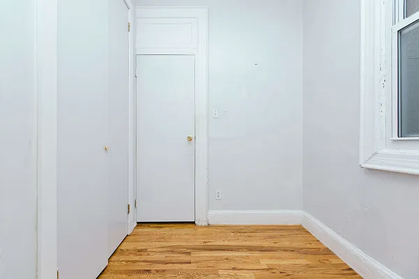 Rented by Nooklyn NYC LLC | media 23