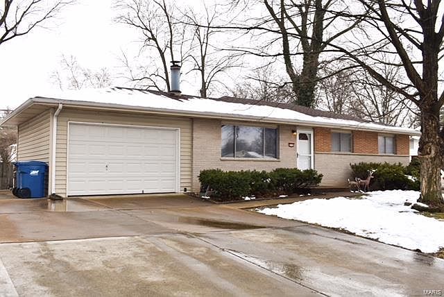 1st image of 2716 Lakeport Dr